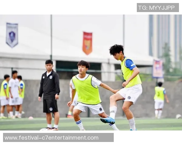 足球球员猝死事件频发引发关注运动员健康问题亟待解决